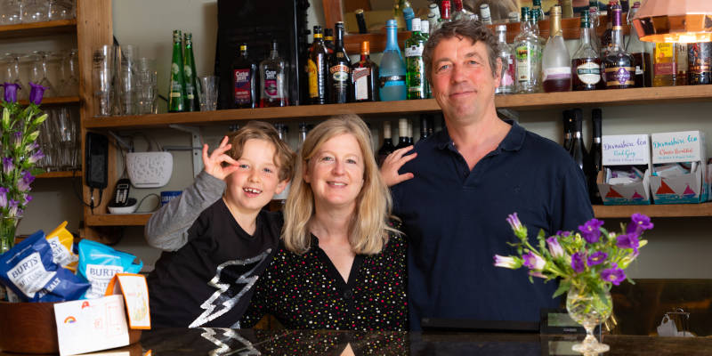 About - Family Image 1 - Robertsons Restaurant