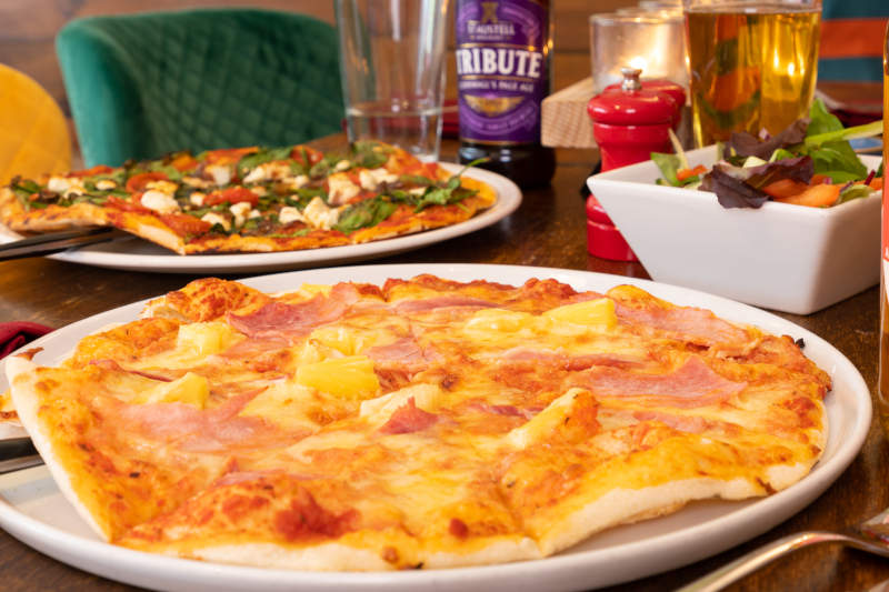 Takeaway Menu - Hawaiian Pizza - Robertsons Restaurant Takeaway Menu - Hawaiian Pizza - Robertsons Restaurant