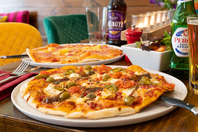 Takeaway Menu - Pizza - Robertsons Restaurant Takeaway Menu - Pizza - Robertsons Restaurant